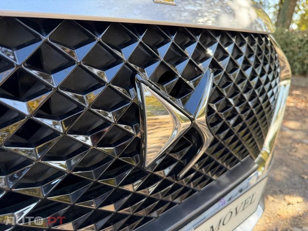 DS DS7 Crossback E-Tense Performance Line EAT8