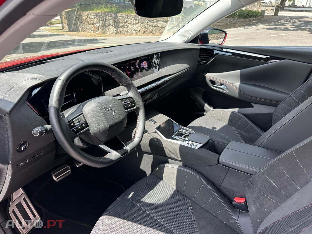 DS DS4 E-Tense Performance Line EAT8