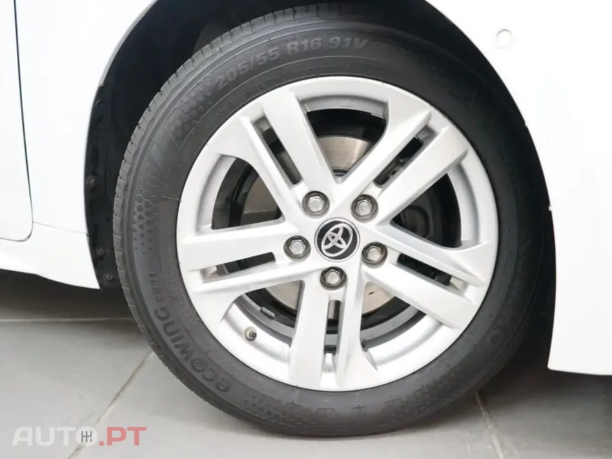 Toyota Corolla 1.8 Hybrid Active