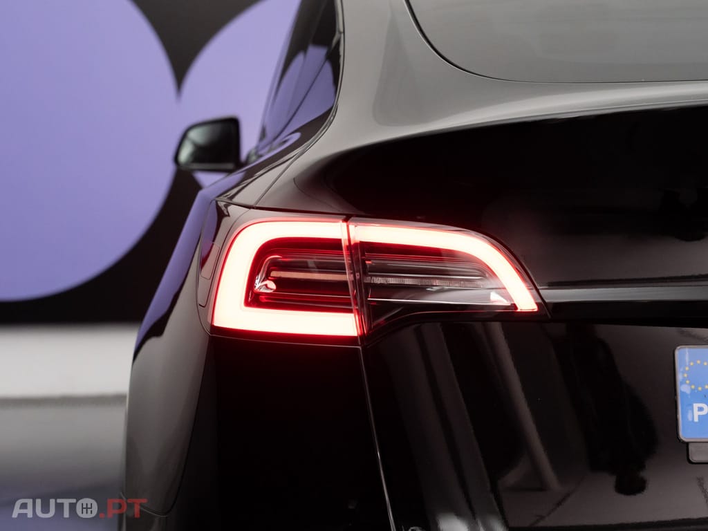 Tesla Model Y Long Range Tração Integral