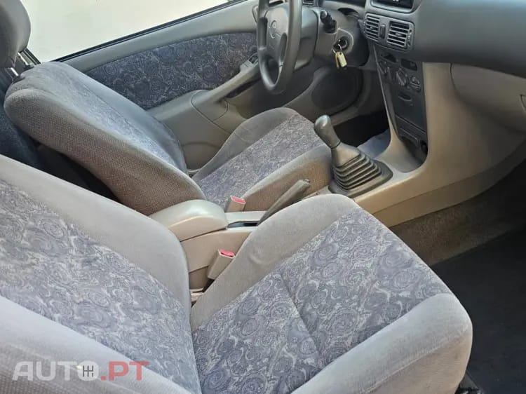 Toyota Corolla 2.0 D-4D Sol