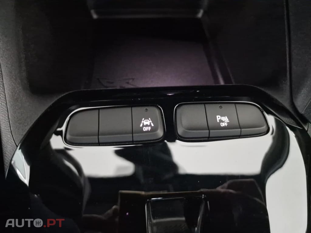 Opel Corsa-E I.V.A DEDUTÍVEL 100kw GS