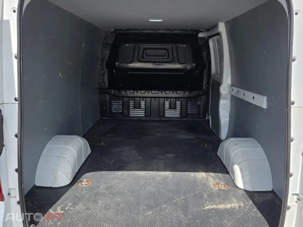 Maxus eDeliver 3 L2H1