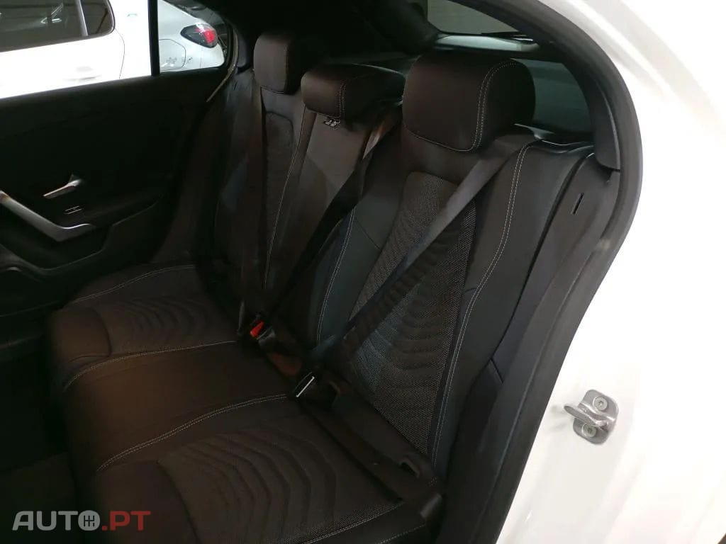 Mercedes-Benz A 250 e