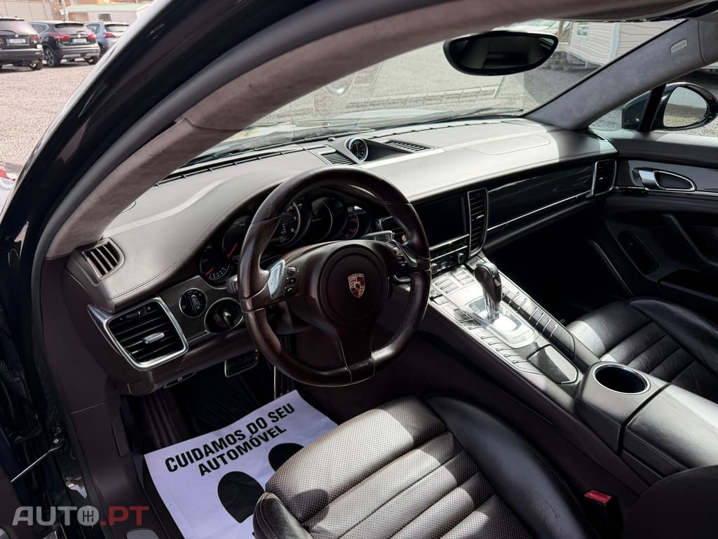 Porsche Panamera Turbo PDK
