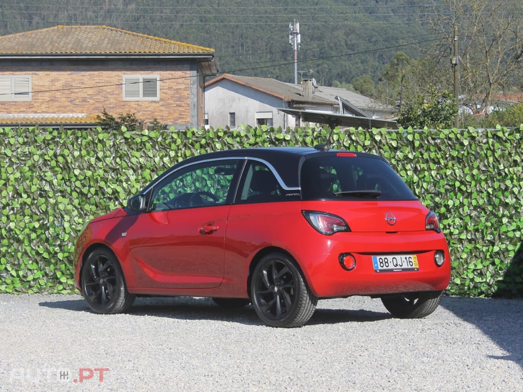 Opel Adam 1.0 T Slam 115cv