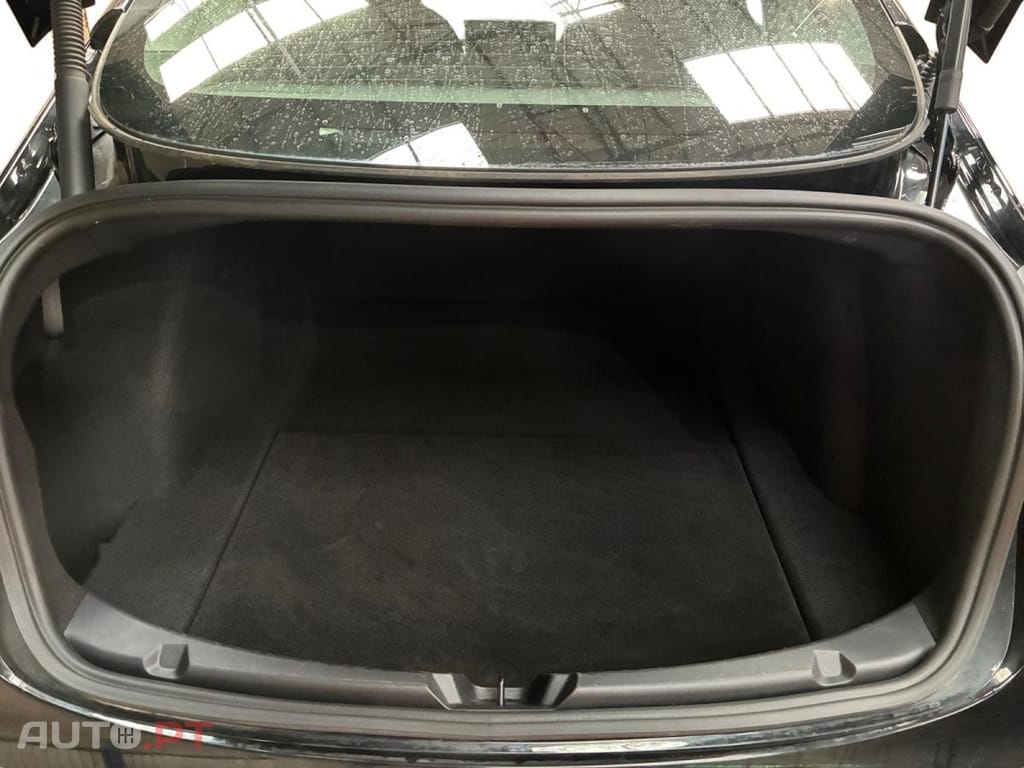 Tesla Model 3 Long-Range Dual Motor AWD
