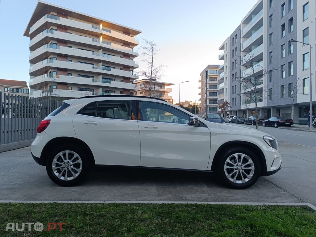 Mercedes-Benz GLA 180 d Style