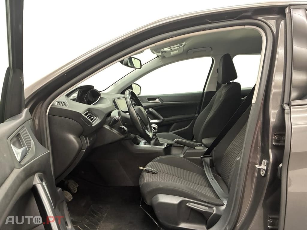 Peugeot 308 1.2 PureTech Active Pack