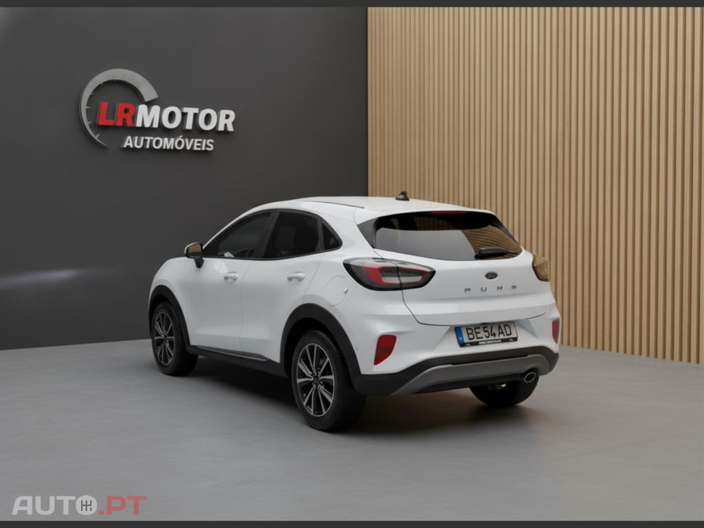 Ford Puma 1.0 EcoBoost MHEV Titanium