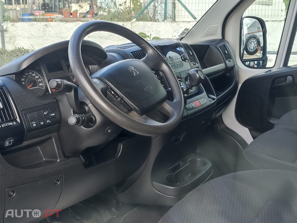 Peugeot Boxer 2.2 BlueHDi 335 L3 CD