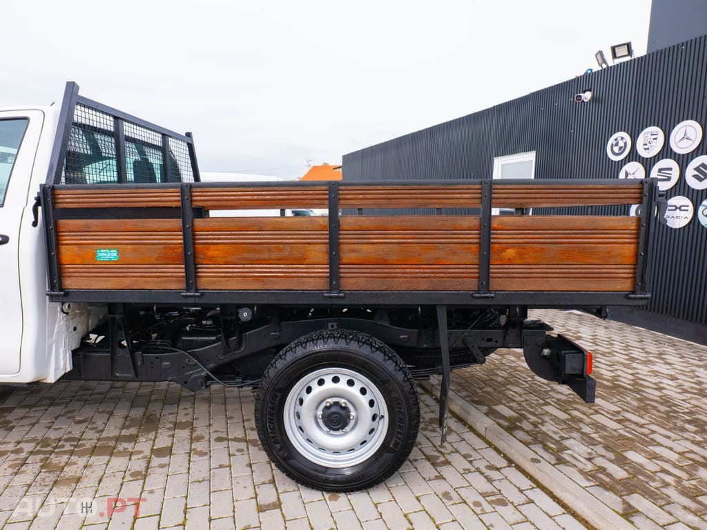 Toyota Hilux 2.4 D-4D 4WD CS CM