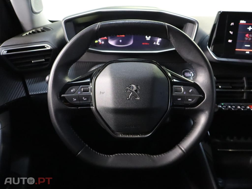Peugeot 2008 1.2 PureTech  Allure