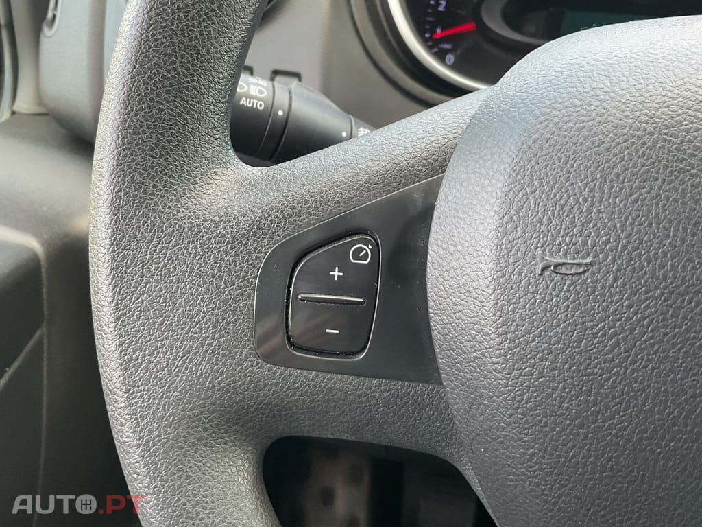 Nissan NV300 2.0 dCi L1H1 1T Comfort