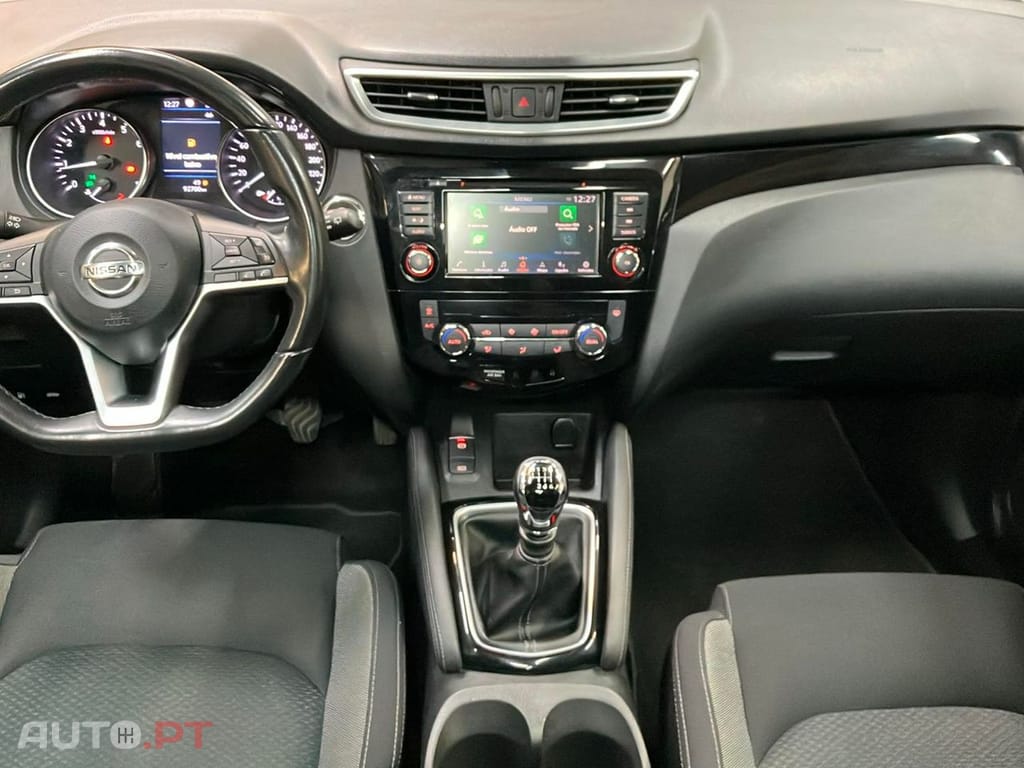 Nissan Qashqai 1.3 DIG-T N-Connecta J18