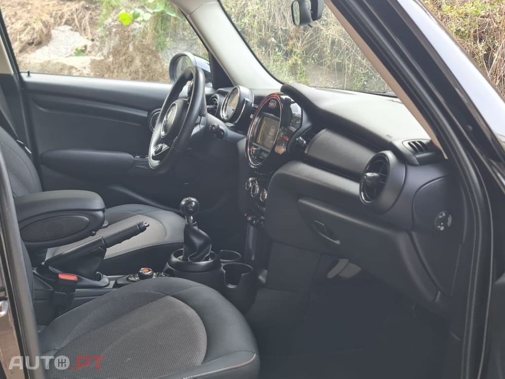 MINI Cooper One D