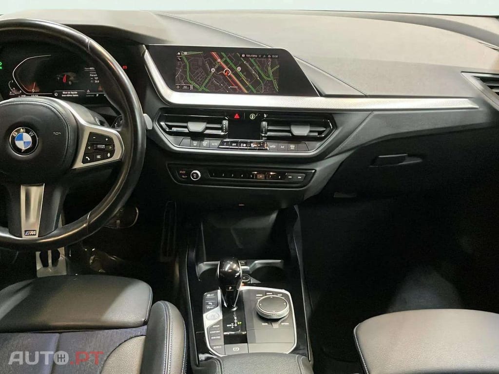 BMW 116 d Pack Desportivo M Auto