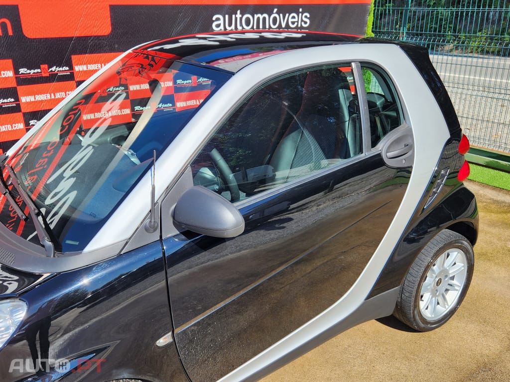 Smart ForTwo Outro