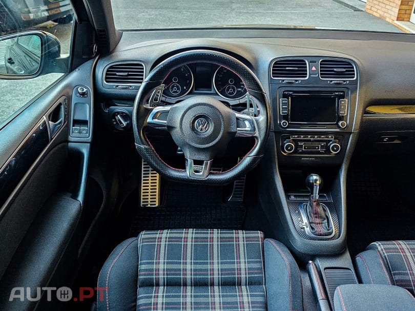 Volkswagen Golf 2.0 TSI GTI DSG — fotografia 6