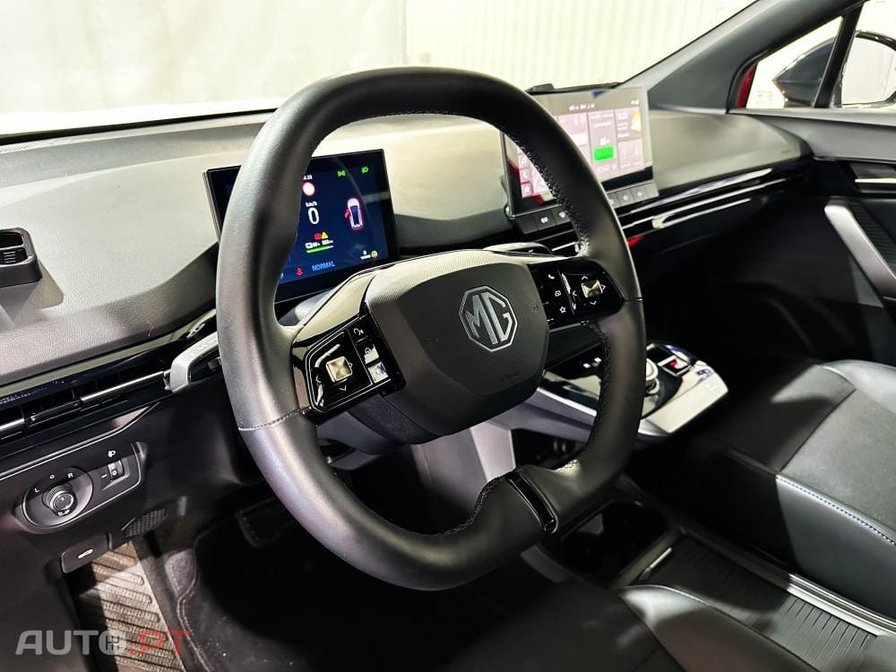 MG MG4 64 kWh Luxury