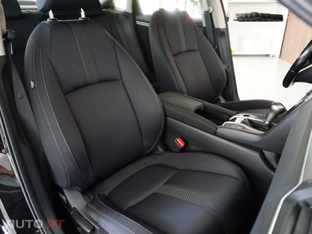 Honda Civic 1.6 i-DTEC Elegance Navi