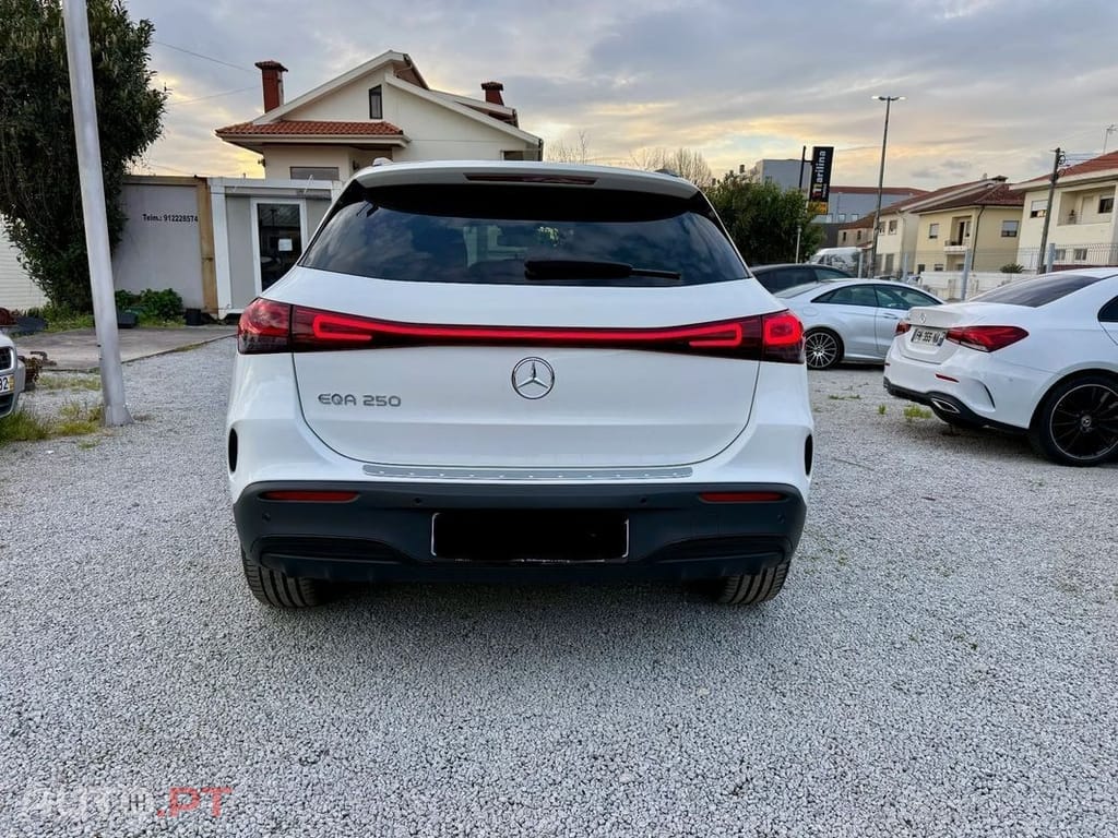 Mercedes-Benz EQA 250
