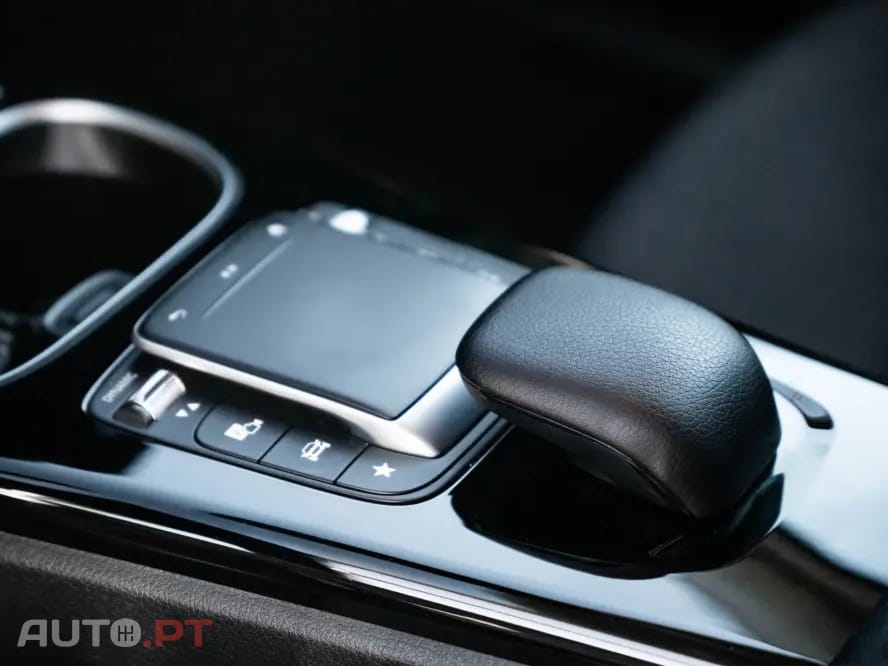 Mercedes-Benz A 250 e 8G-DCT Style