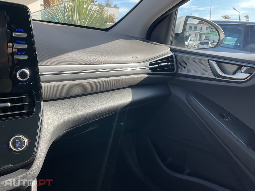 Hyundai Ioniq 1.6 GDI HEV