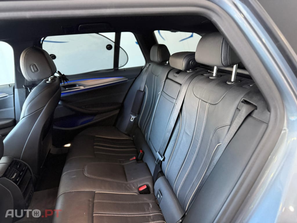 BMW 520 d Pack Desportivo M Auto