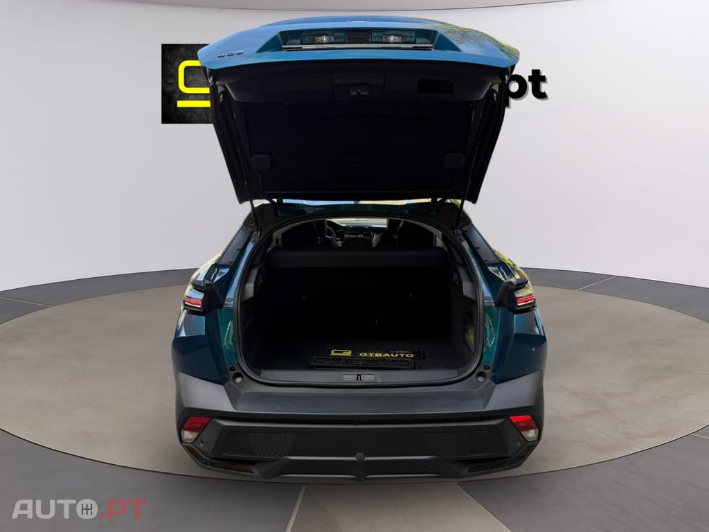 Peugeot 408 MHEV Allure