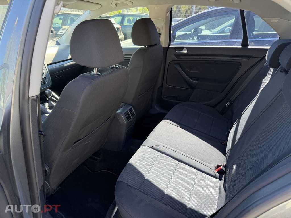 Volkswagen Jetta 1.6 TDi Trendline BM