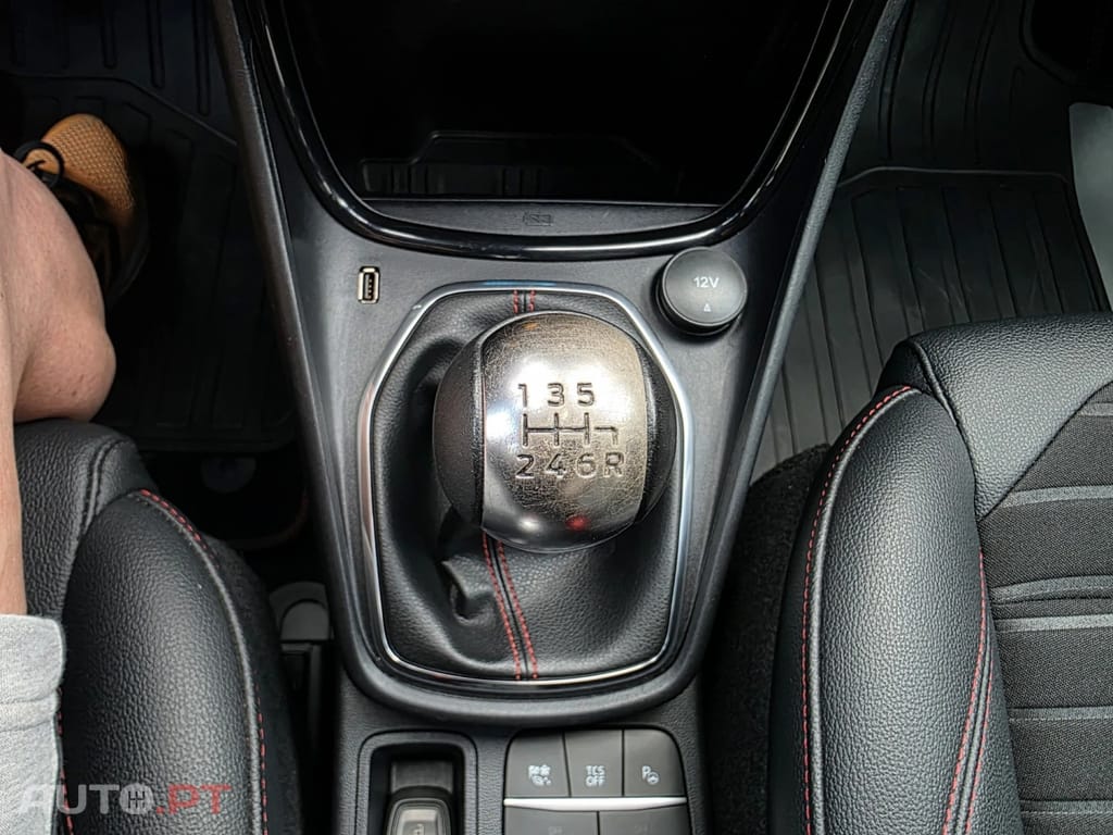 Ford Puma 1.0 EcoBoost MHEV ST-Line X