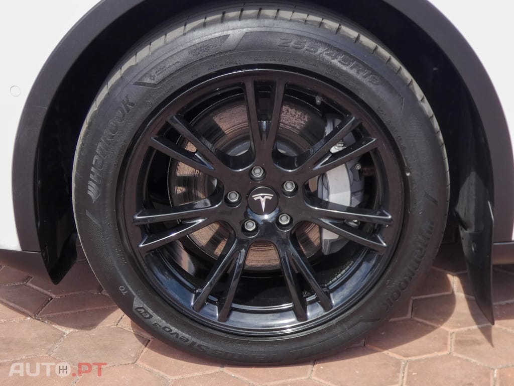 Tesla Model Y Long Range Tração Integral — fotografia 6