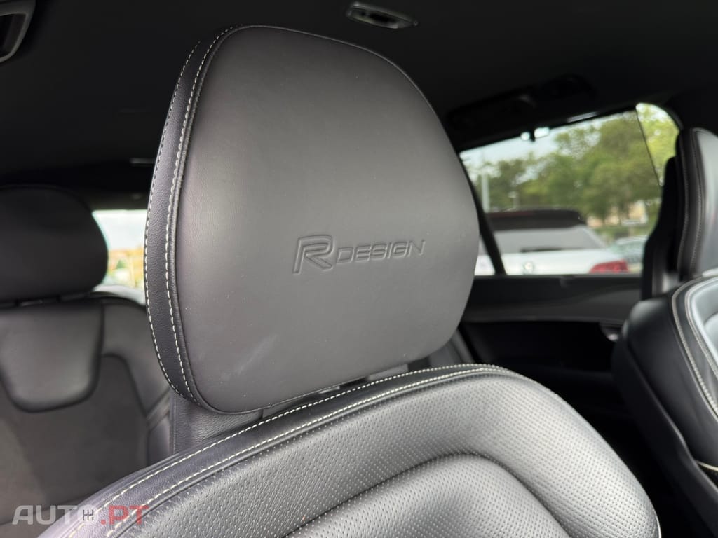 Volvo XC90 2.0 T8 PHEV R-Design AWD