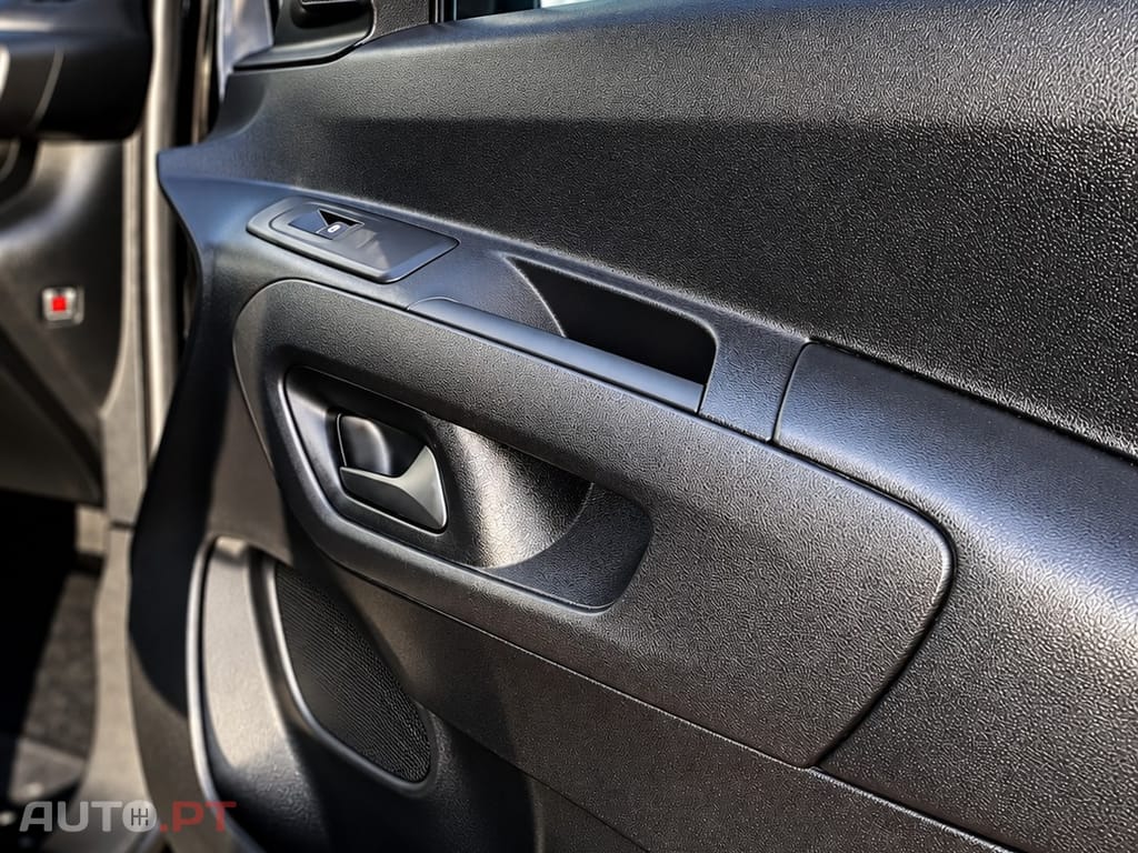 Peugeot Partner 1.5 BlueHDi Asphalt Longa EAT8