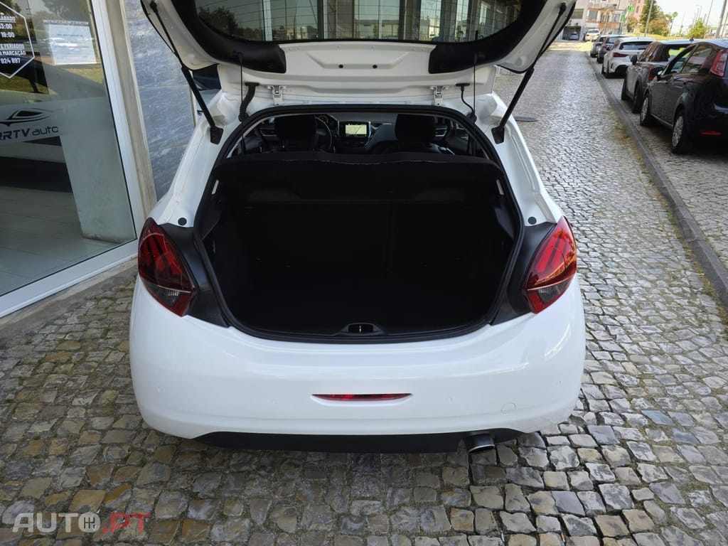 Peugeot 208 1.2 PureTech GT Line