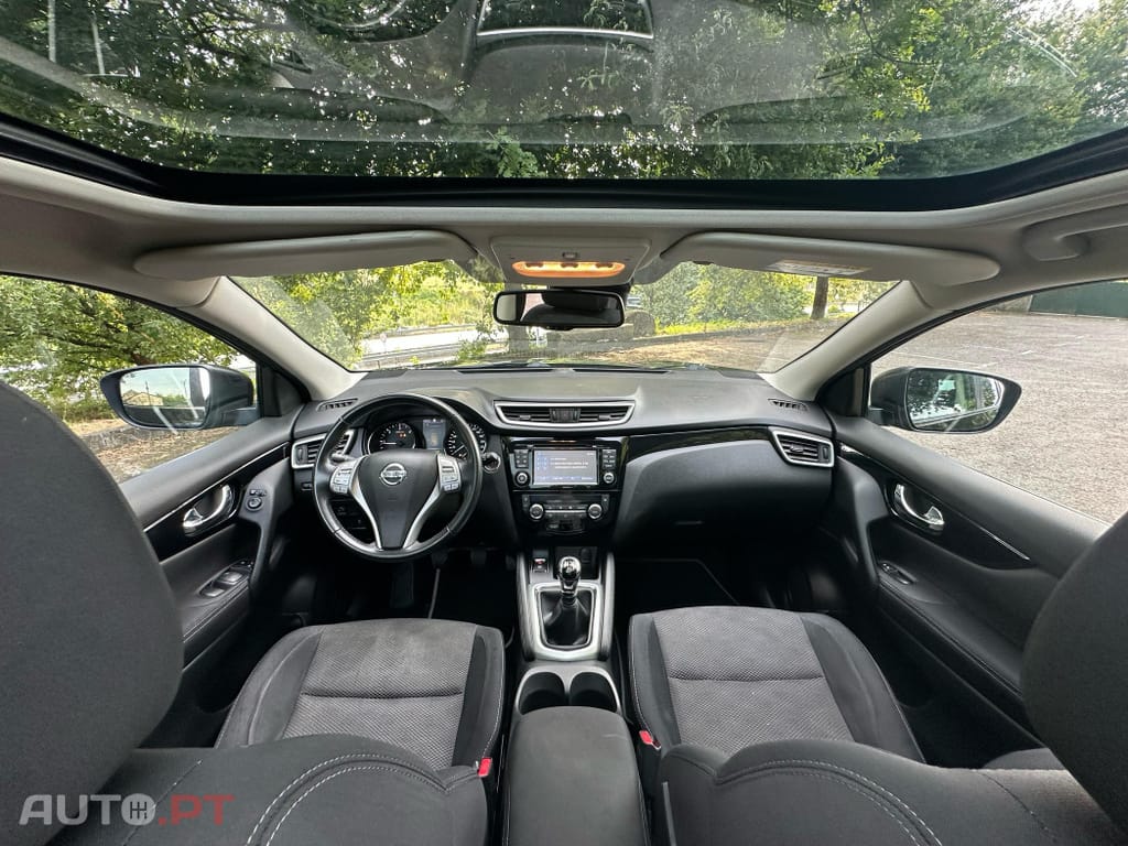 Nissan Qashqai 1.5 dCi N-Connecta 18