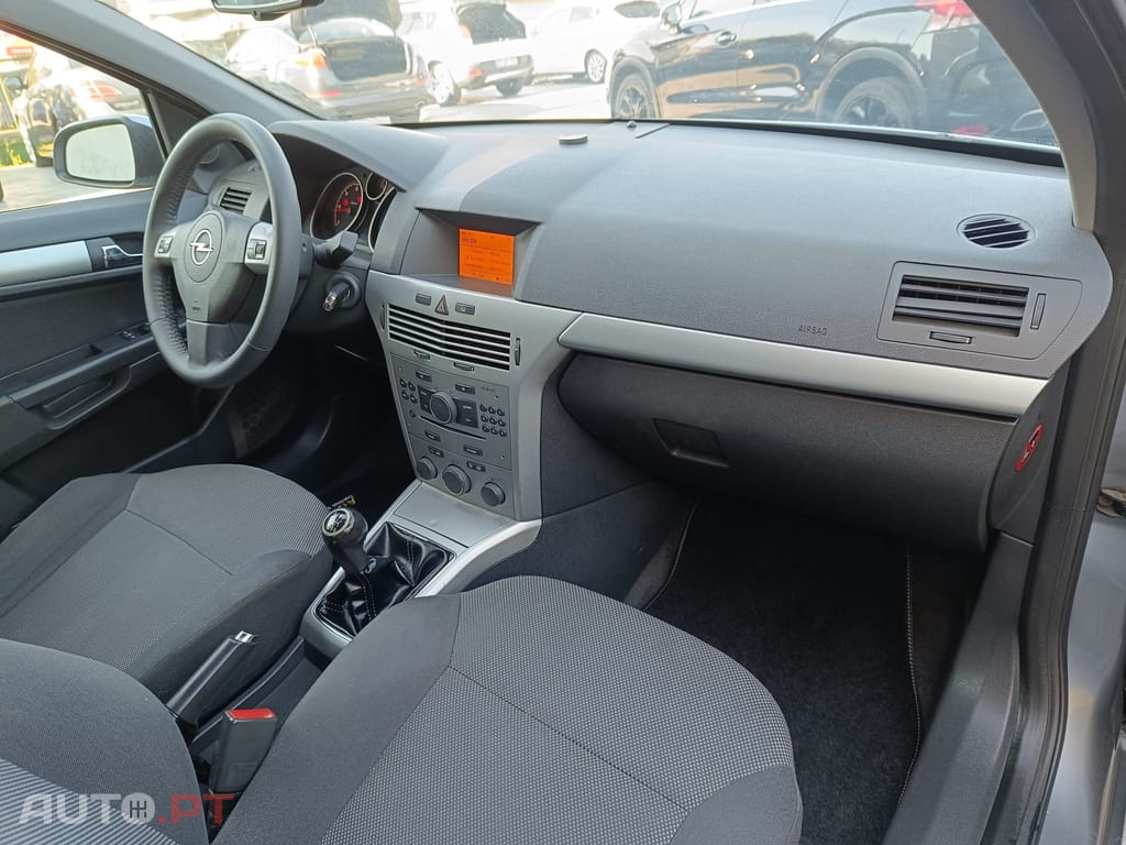 Opel Astra 1.3 CDTi Edition