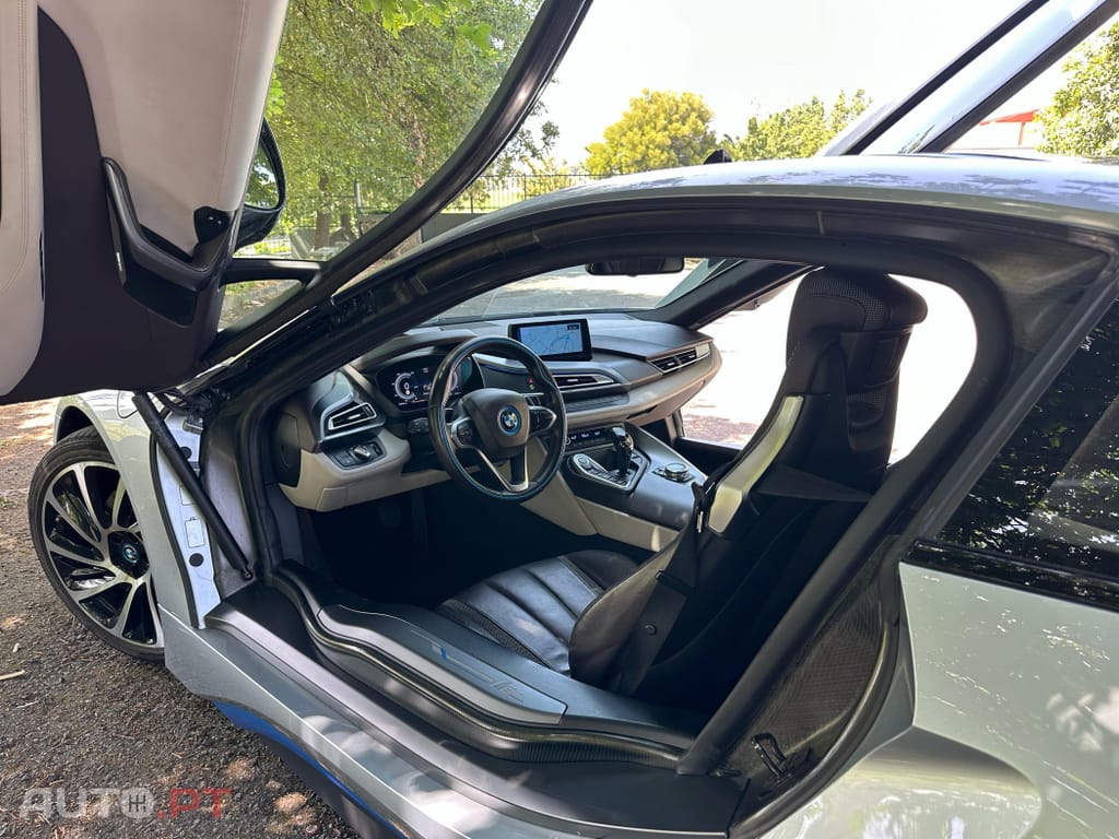 BMW i8 Standard 362cv