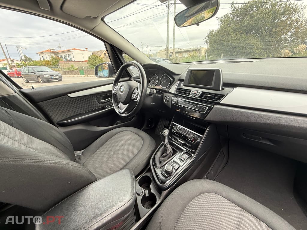 BMW 216 d Advantage