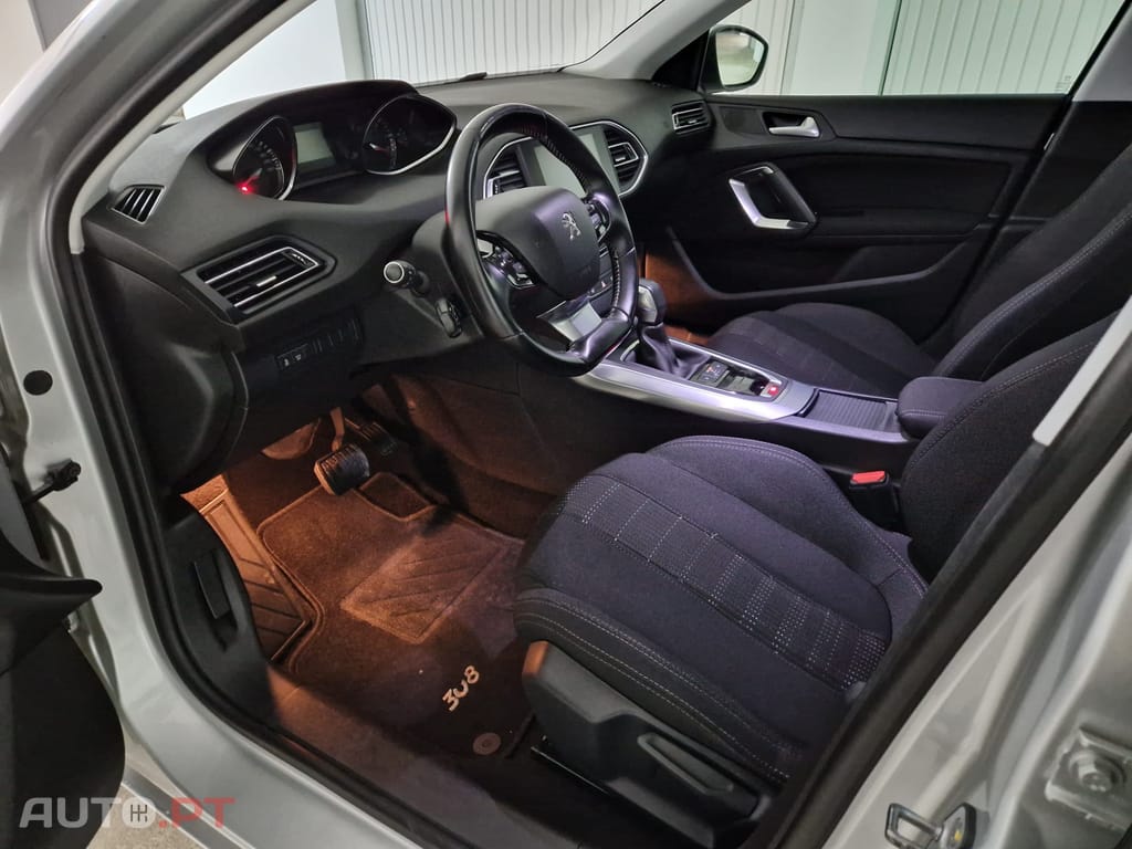 Peugeot 308 1.6 BlueHDi Allure EAT6