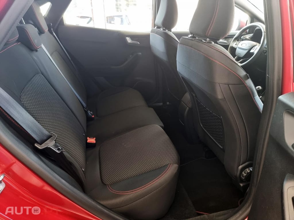 Ford Puma 1.0 EcoBoost MHEV ST-Line — fotografia 45