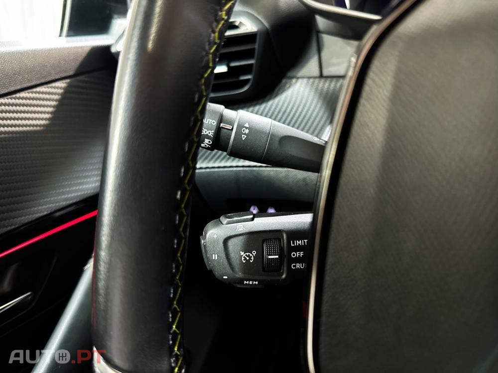 Peugeot E-208 50 kWh GT Pack