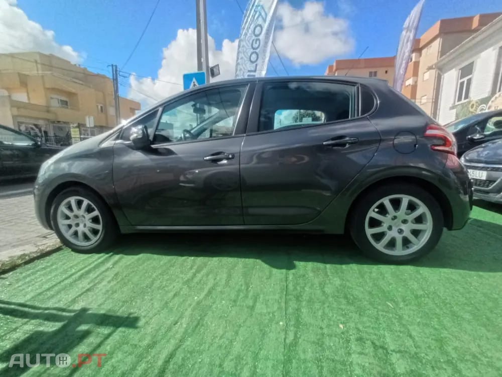 Peugeot 208 1.4 HDi Active