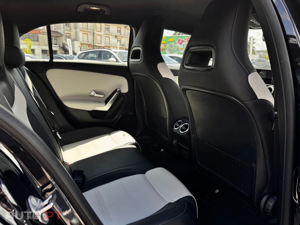 Mercedes-Benz A 250 e AMG Line