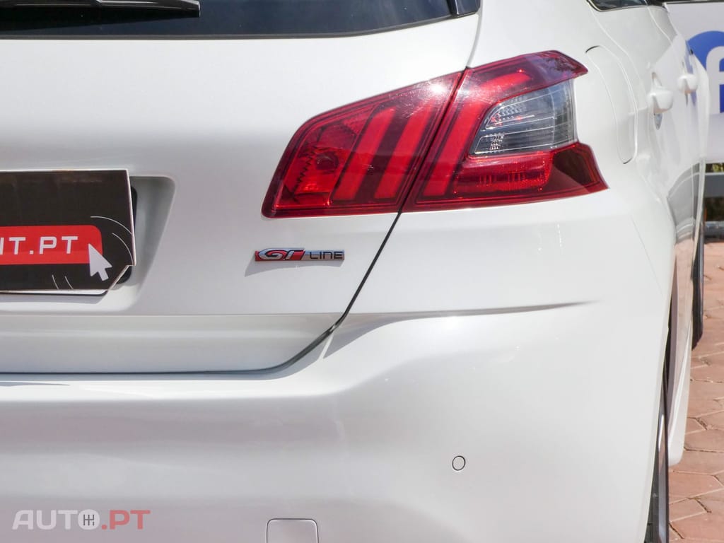 Peugeot 308 1.5 BlueHDi GT Line — fotografia 15