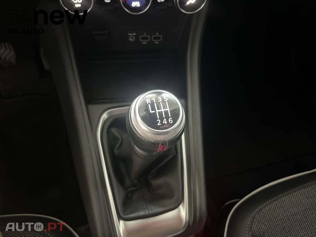 Renault Captur 1.0 TCE 95 INTENSE