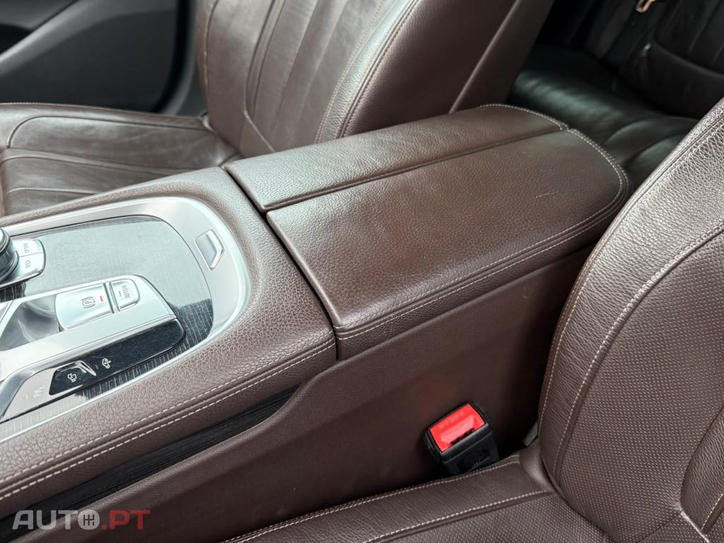 BMW 740 d xDrive Pack M Auto