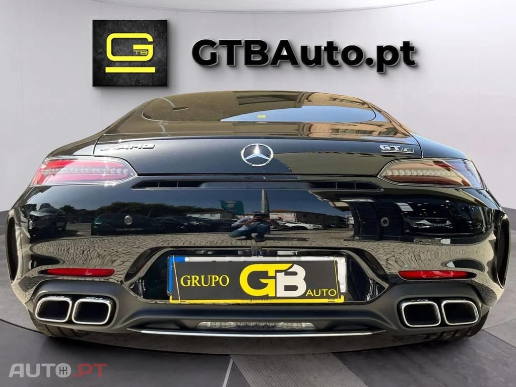 Mercedes-Benz AMG GT Coupe  V8 