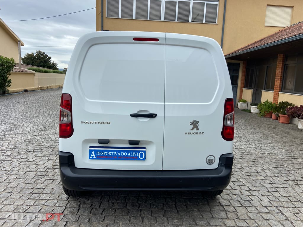 Peugeot Partner 1.6 HDI L1  100cv Carplay  Nacional Só 99 mil kms